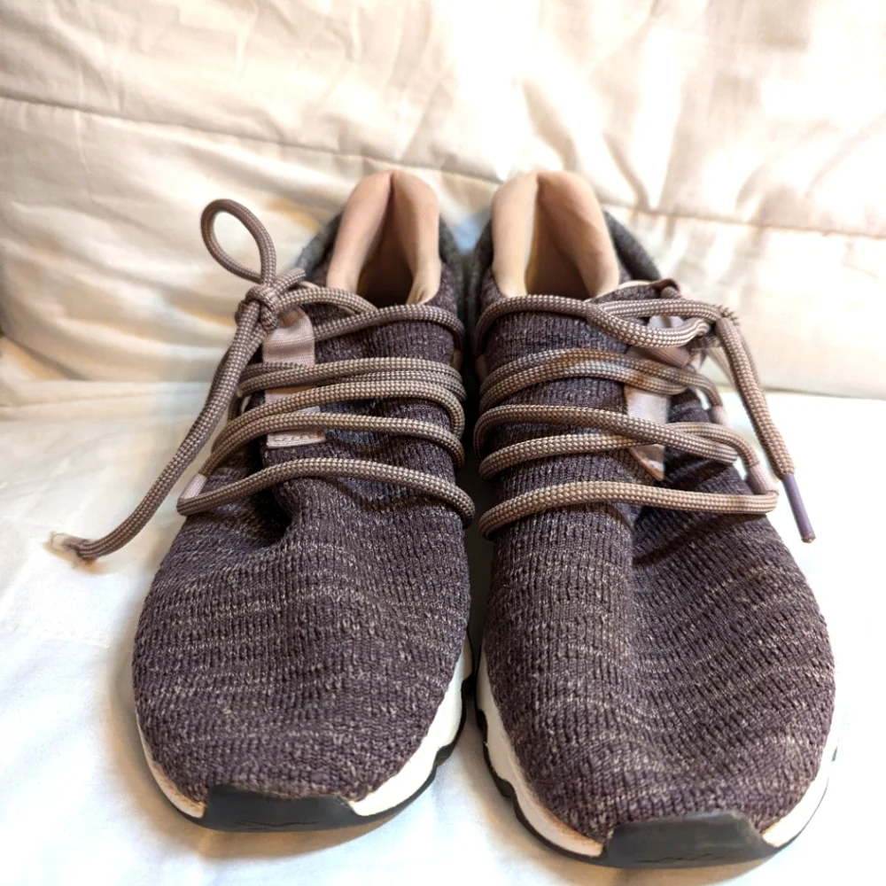 Woman's Sorel KINETIC Sneakers Size 8.5 - Picture 3 of 12